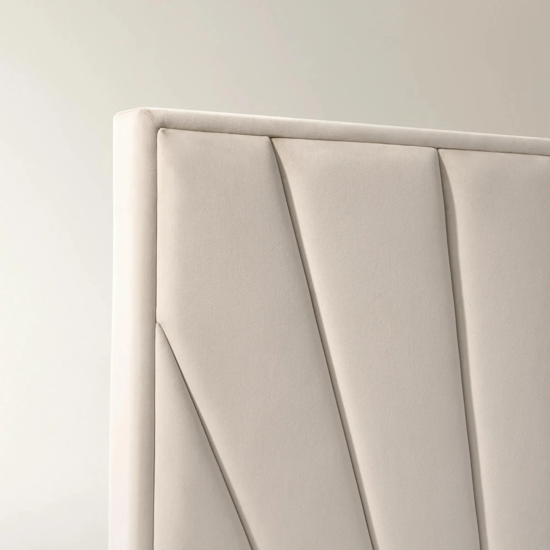 Celestia Platform Bed (1)