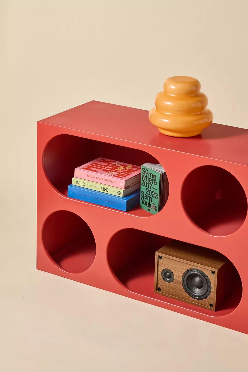 Lyra Storage Console (1)