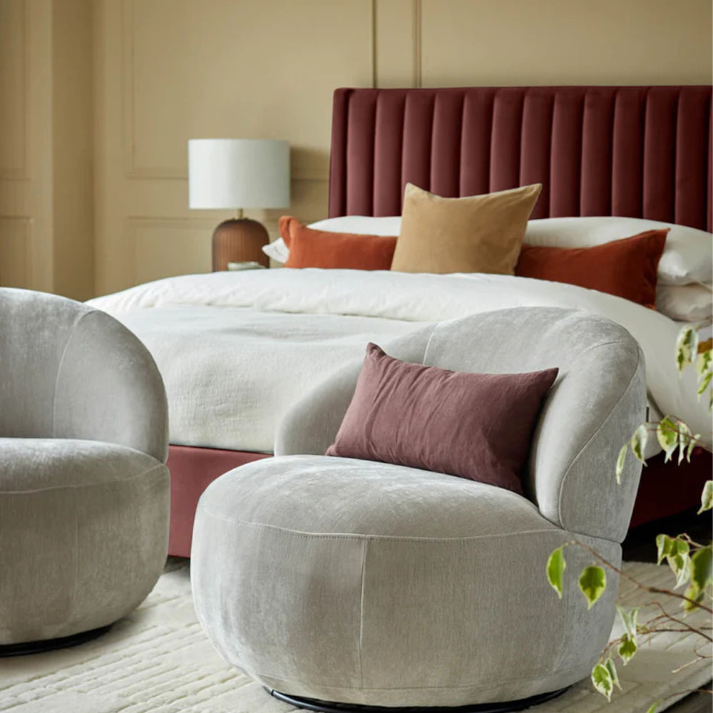 Daphne Swivel Chair (3)