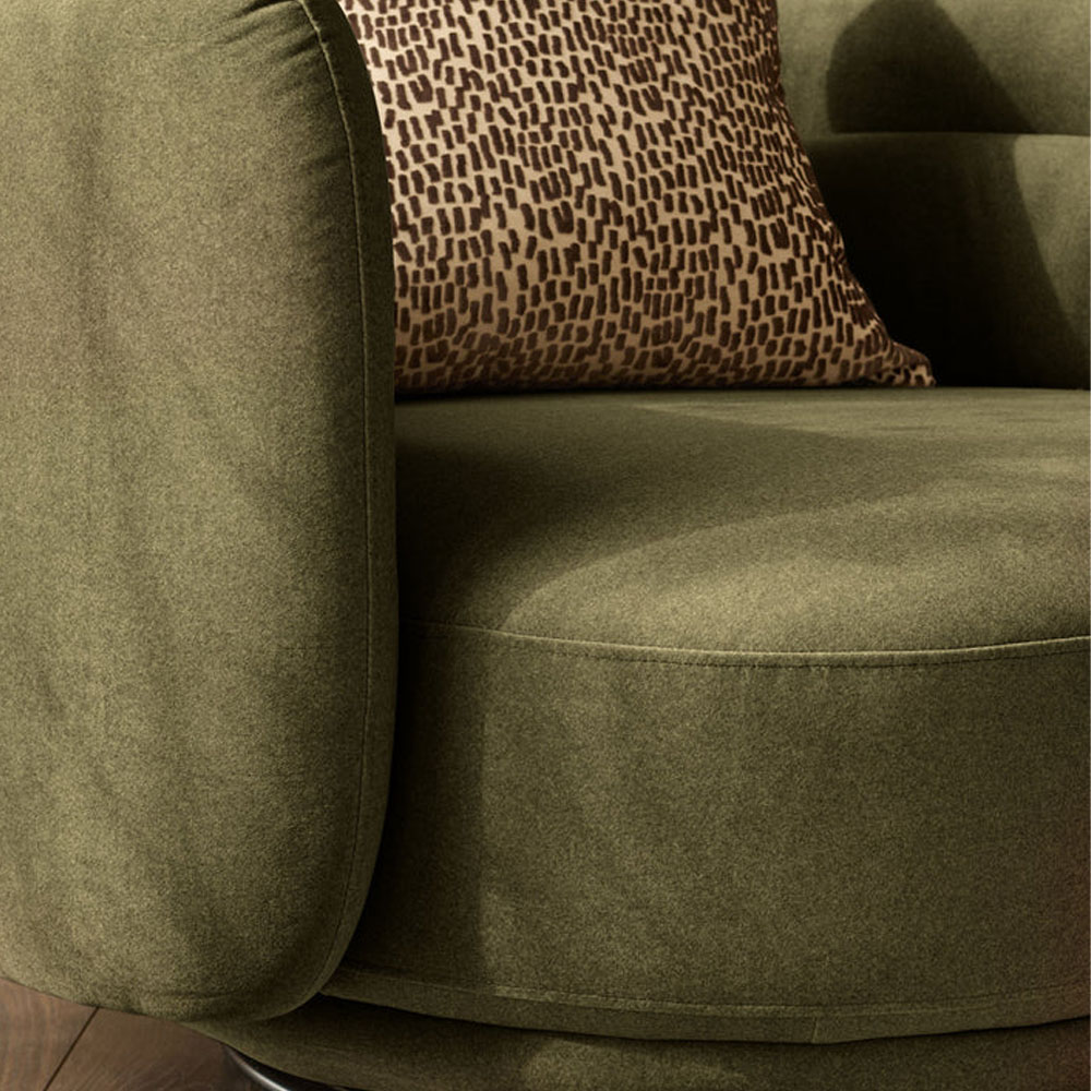 Henry Love Seat (1)