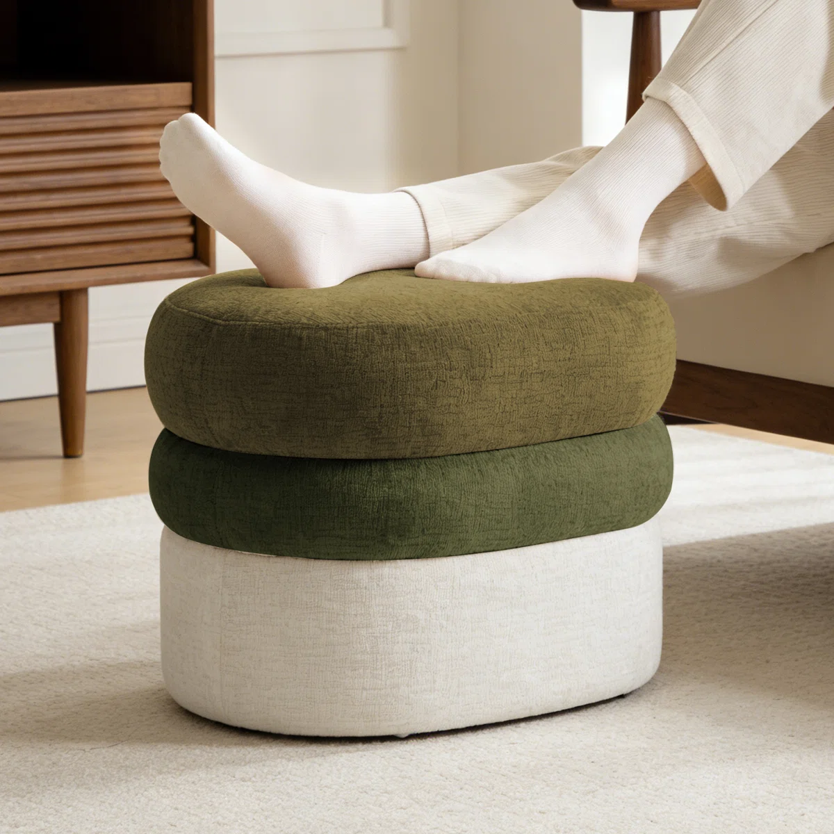 Layered Chenille Ombre Ottoman (19)