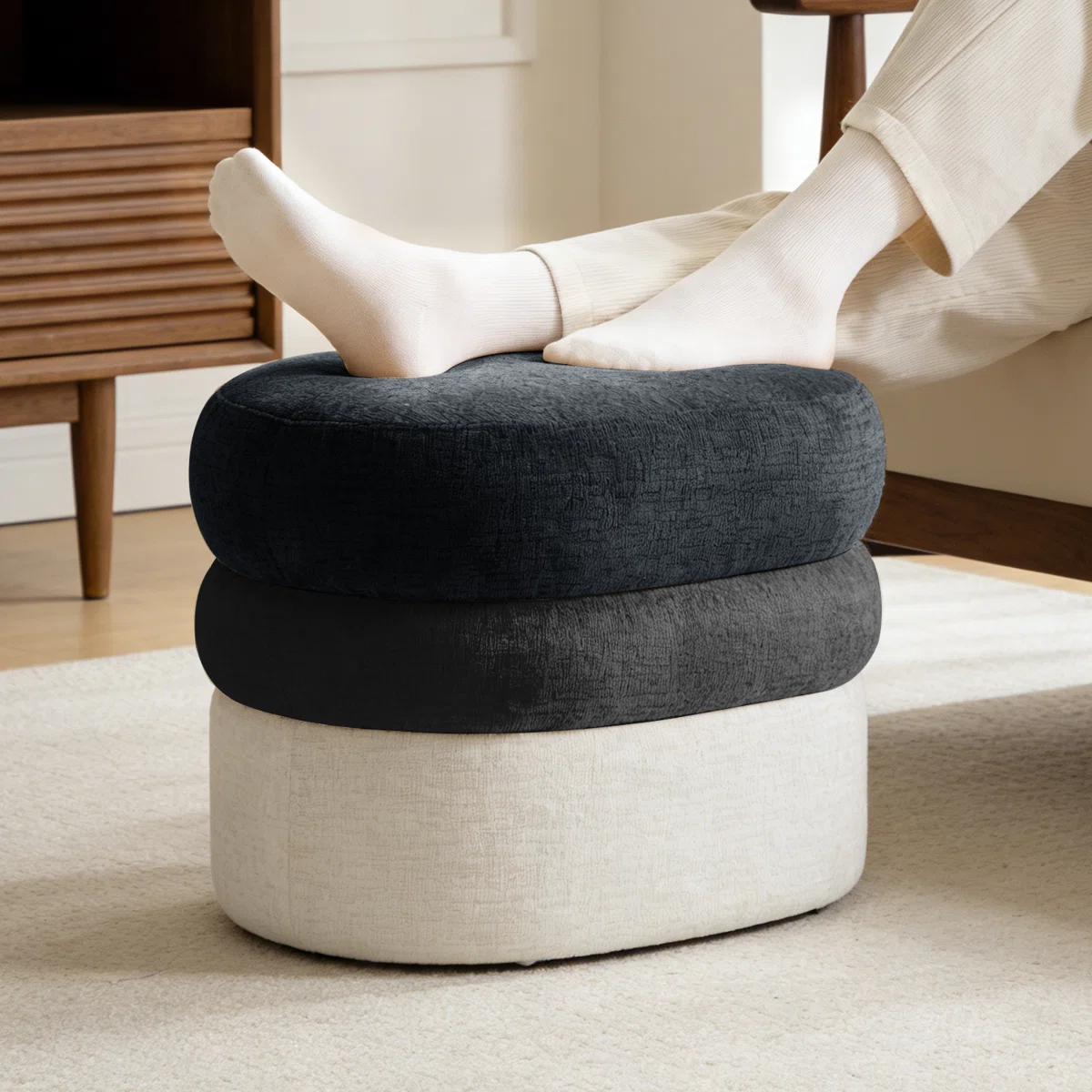 Layered Chenille Ombre Ottoman (4)